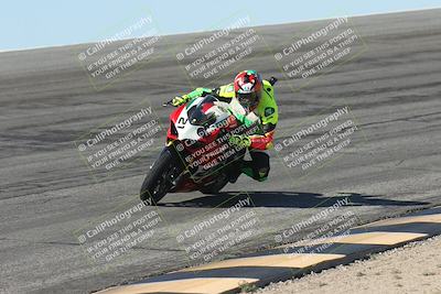 media/Oct-13-2025-Moto Forza (Mon) [[a66d839500]]/3-B Group/Session 2 (Bowl)/